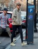 Taylor Swift’s New York street snap